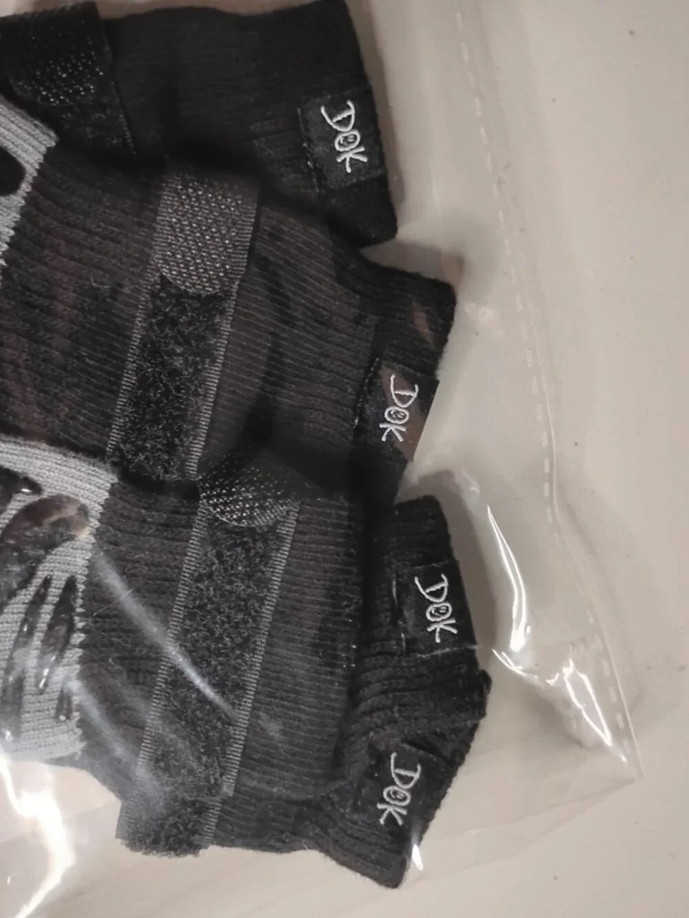 TigerToes DOK Premium Grip Socks for Dogs Small 4 Pack Black Gray Maximum Grip